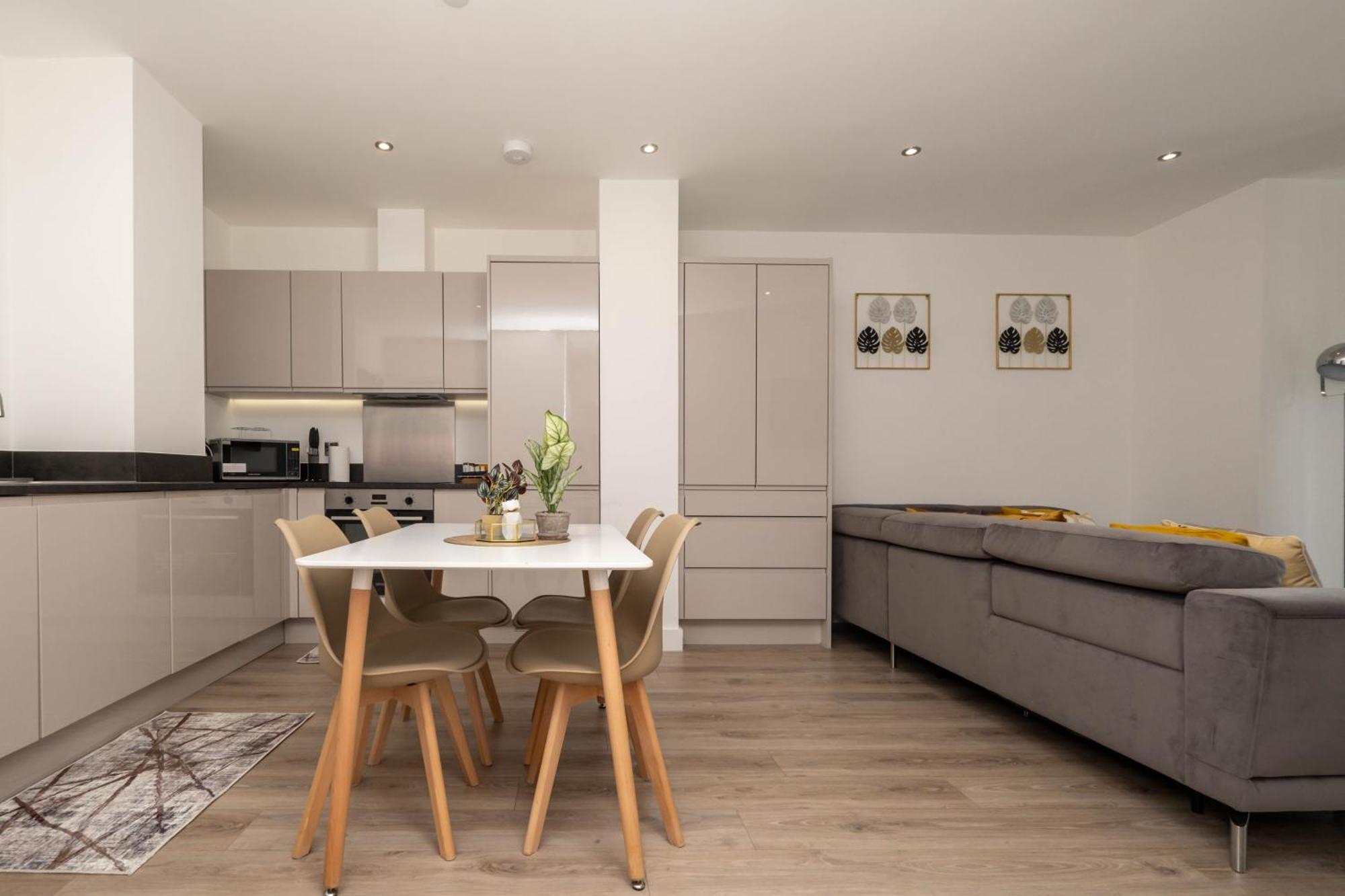 Brand New 2 Bedroom Apartment Centre Of Solihull Dış mekan fotoğraf