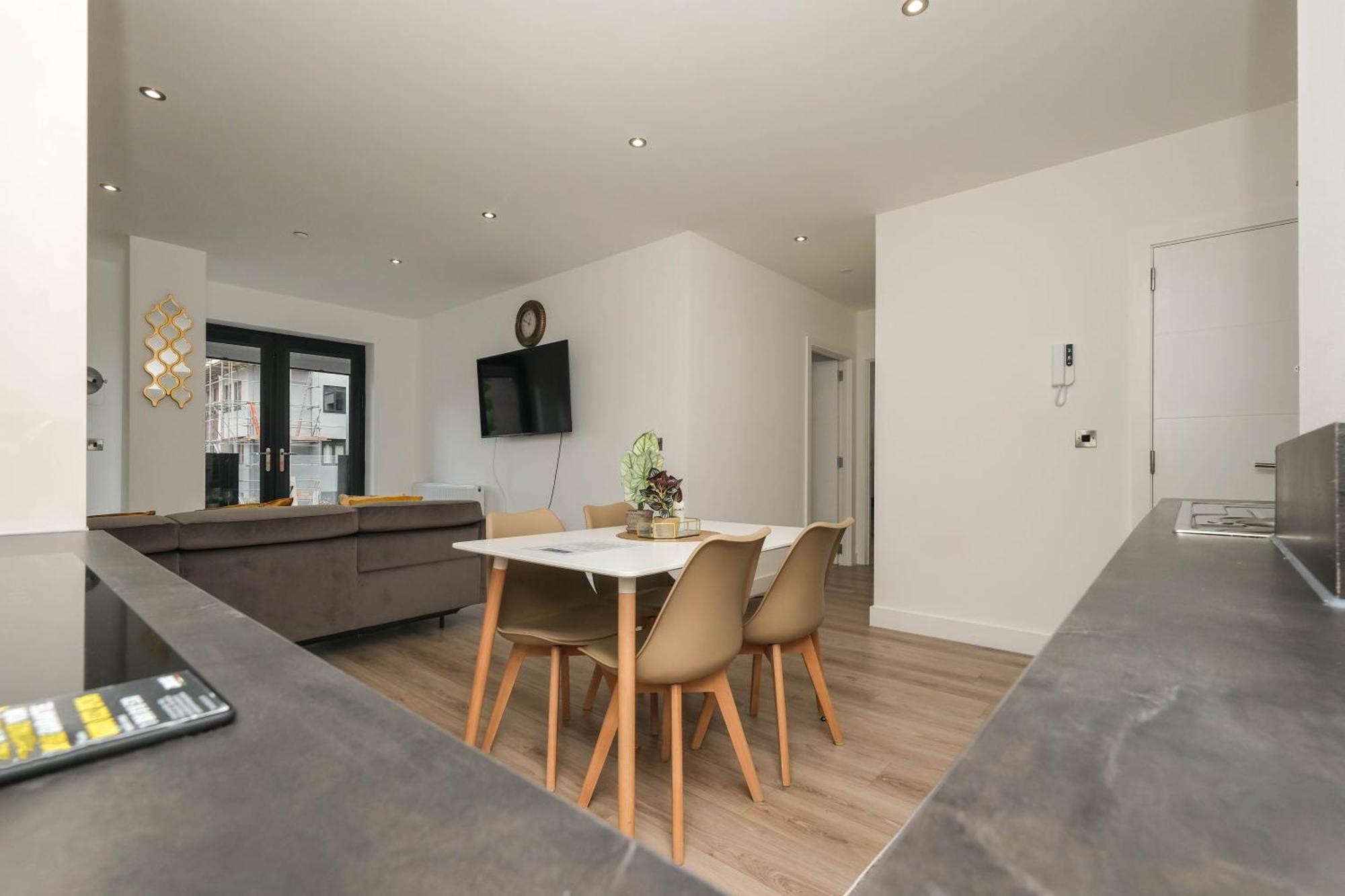 Brand New 2 Bedroom Apartment Centre Of Solihull Dış mekan fotoğraf
